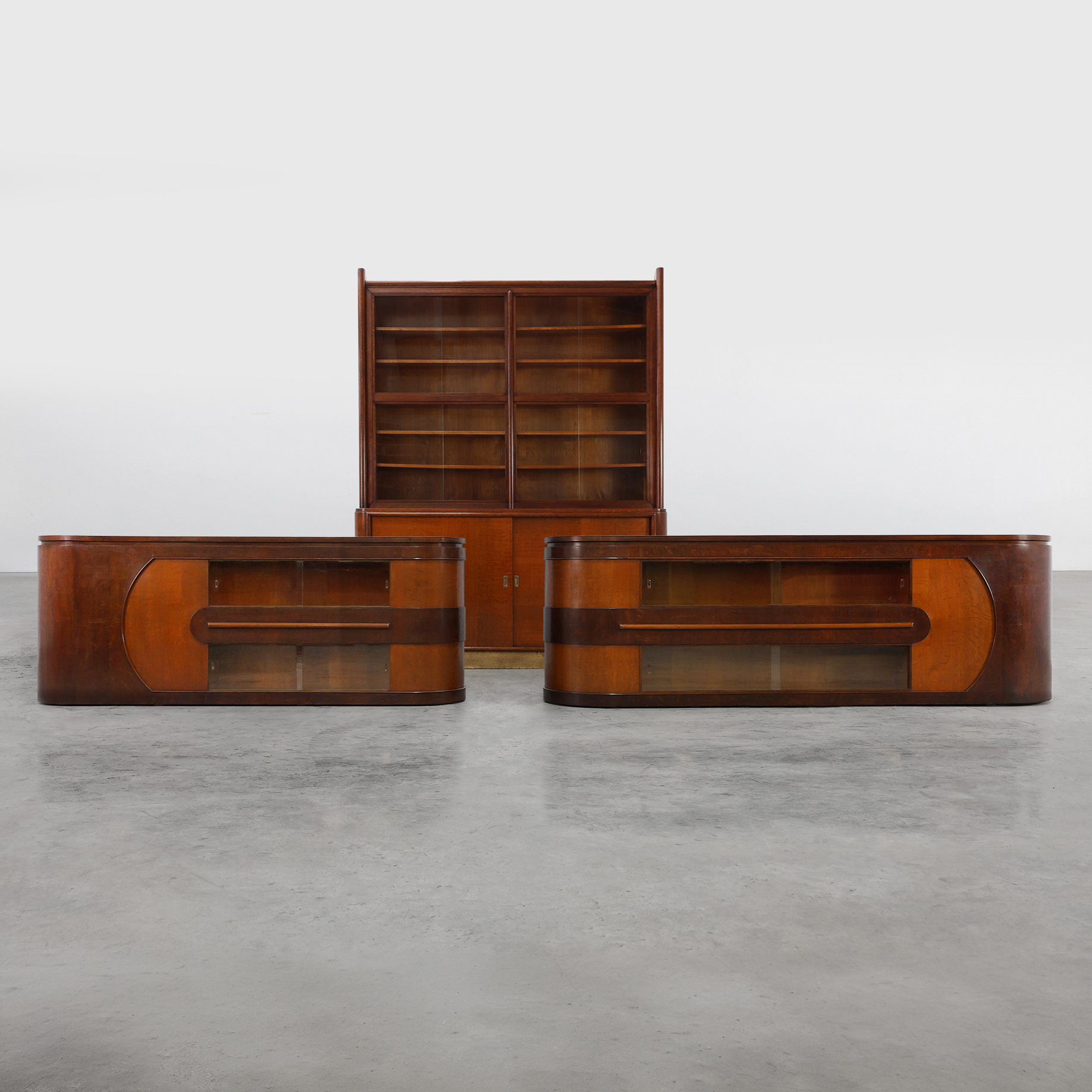 Ensemble of 2 Art Deco Counters and 1 cabinet attr. to De Coene, Belgium 1920s-img